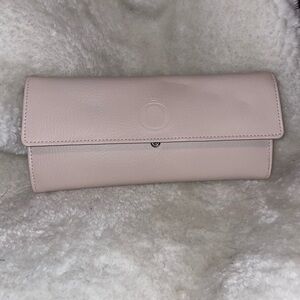 Sleek Pink Leather Pandora Jewelry Holder  with Minimalist Design